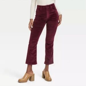 Universal Thread Burgundy High Rise  Corduroy Ankle Bootcut Jeans. NWT. Size 22